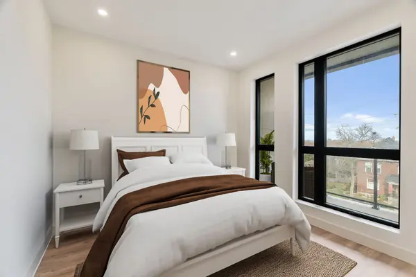 Lincoln, ON L0R 1B8,4390 Hillview DR #301