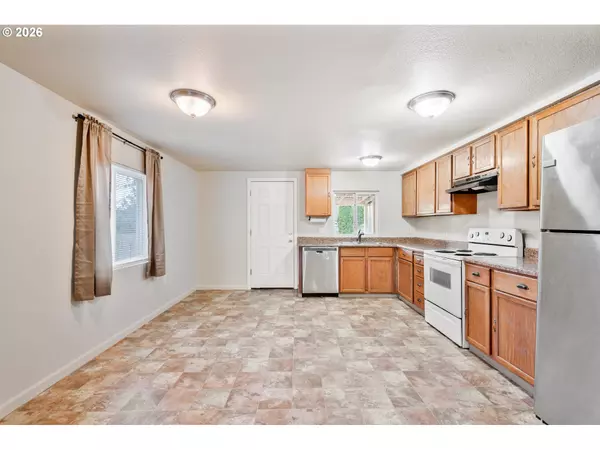 Kelso, WA 98626,96 DIRK LN