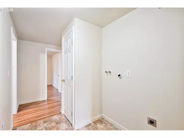 Kelso, WA 98626,96 DIRK LN