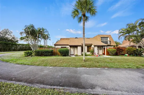 West Palm Beach, FL 33406,4252 Palm Bay Cir #D