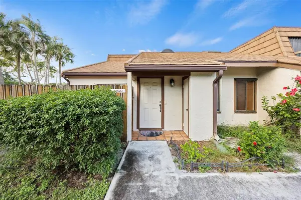 West Palm Beach, FL 33406,4252 Palm Bay Cir #D