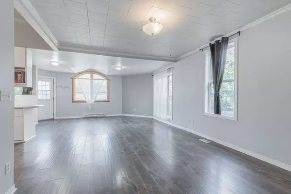 London North, ON N6H 2B2,132 Wharncliffe RD N #Back