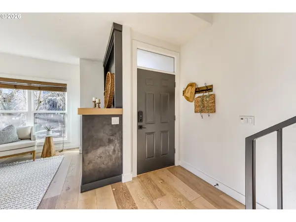 Portland, OR 97239,5036 SW VIEW POINT TER