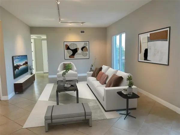 Wilton Manors, FL 33334,2633 NE 14th Ave #400