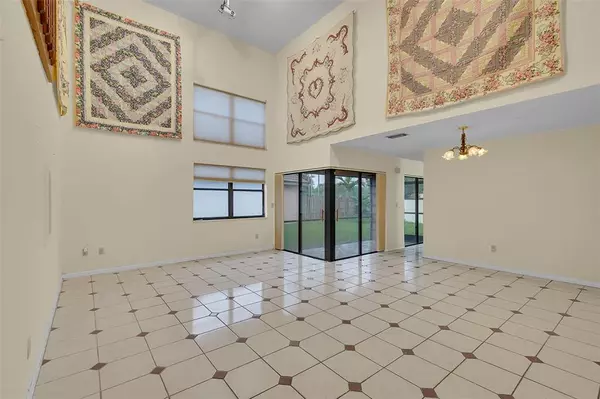 Davie, FL 33331,14980 Durham Ln