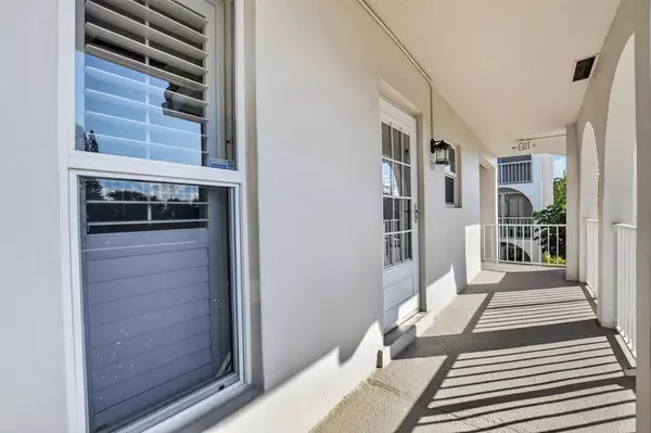 Boca Raton, FL 33431,250 NE 20th St #2270