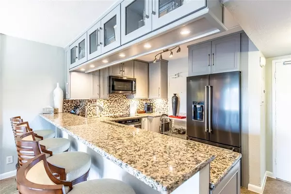 Fort Lauderdale, FL 33308,1831 NE 38th St #206