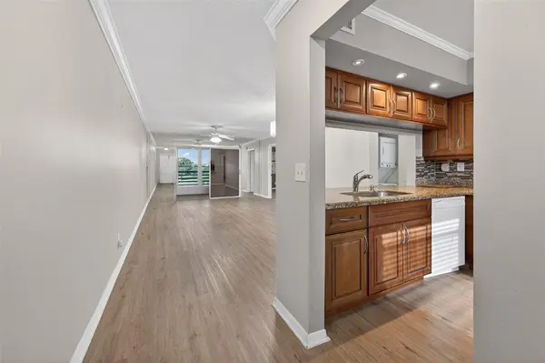 Sunrise, FL 33322,2524 NW 104th Ave #307