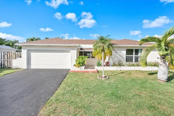 4245 NW 114th Ave, Sunrise, FL 33323