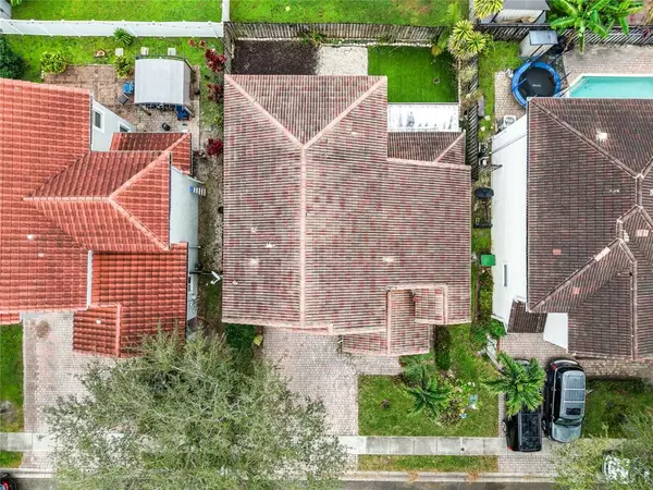 Pembroke Pines, FL 33024,7479 NW 17th Dr