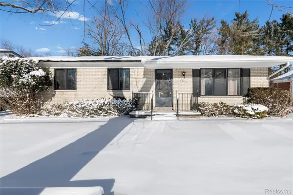 20156 Midway AVE, Southfield, MI 48075