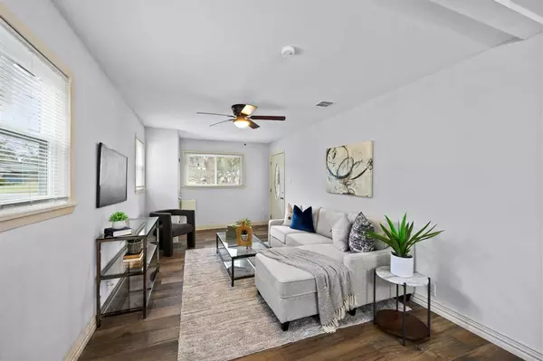 Quinlan, TX 75474,409 E 2nd Street