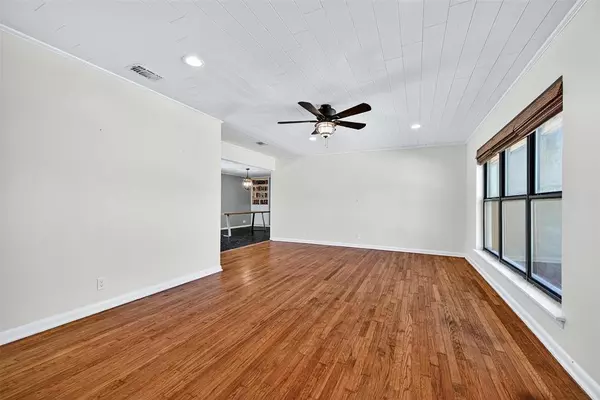 Sherman, TX 75092,1420 W Shields Drive