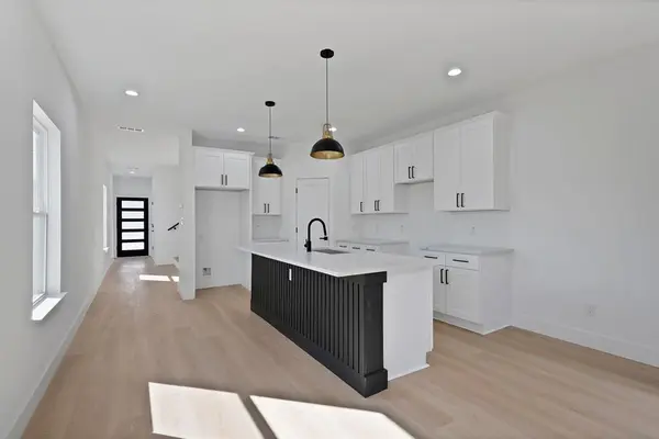 Dallas, TX 75215,2912 Brigham Lane