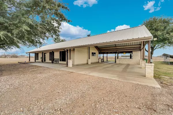 Italy, TX 76651,12601 S Highway 77