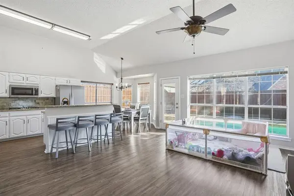 Bedford, TX 76021,3944 Cedar Ridge Drive