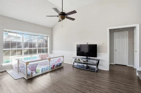 Bedford, TX 76021,3944 Cedar Ridge Drive