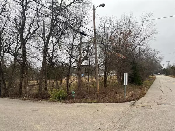 Greenville, TX 75401,1-7 Lake Street