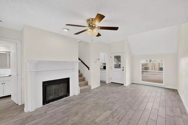 Fort Worth, TX 76112,1442 Weiler Boulevard