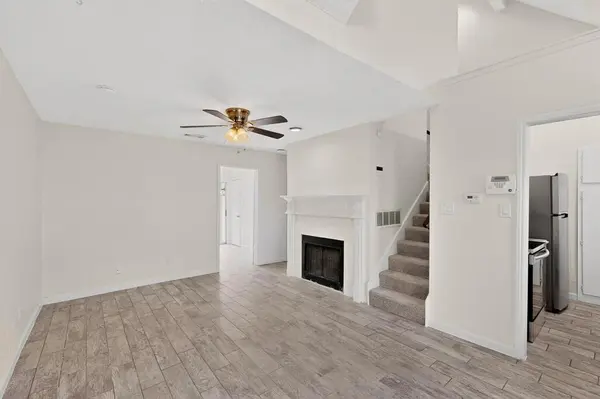 Fort Worth, TX 76112,1442 Weiler Boulevard