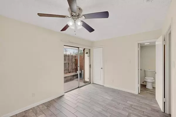 Fort Worth, TX 76112,1442 Weiler Boulevard