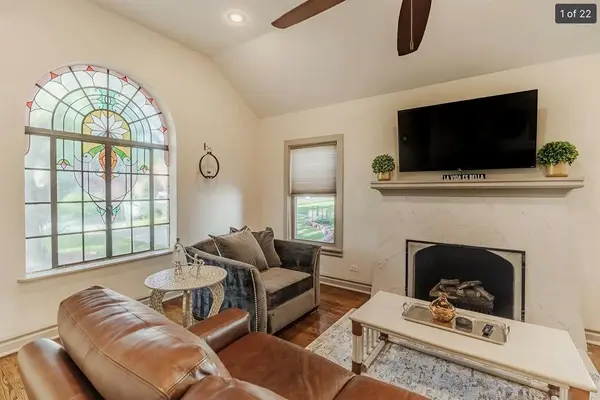 Dallas, TX 75208,915 Stewart