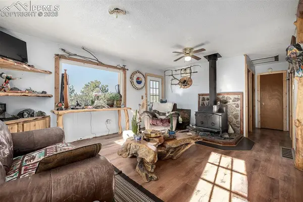 Florissant, CO 80816,201 Lake DR