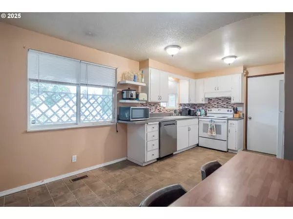 Springfield, OR 97477,2783 31ST ST