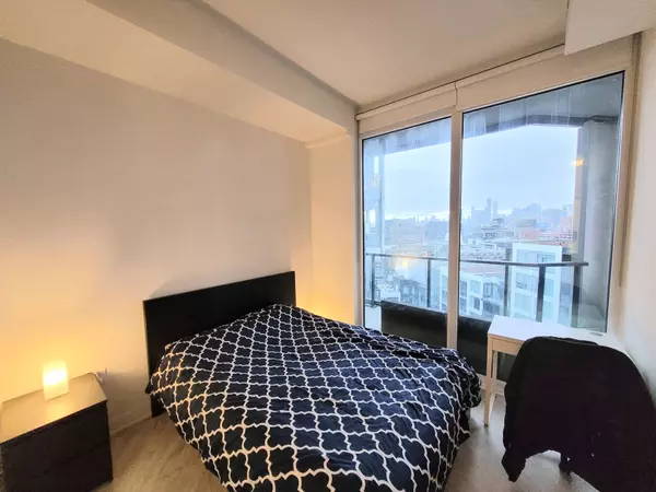 Toronto C01, ON M5V 2P1,27 Bathurst ST #1801W