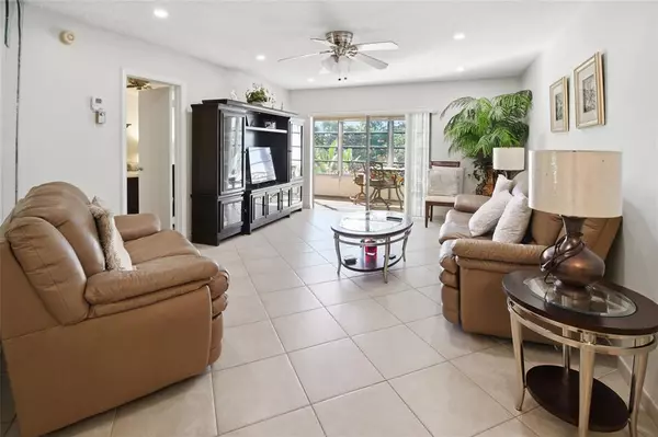 Lauderdale Lakes, FL 33319,4000 NW 44th Ave #208