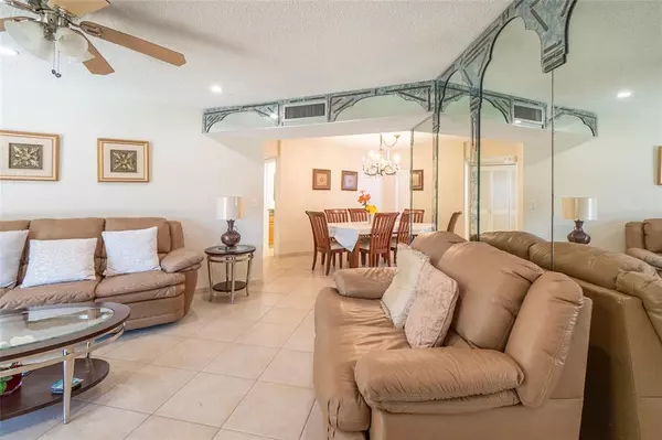 Lauderdale Lakes, FL 33319,4000 NW 44th Ave #208