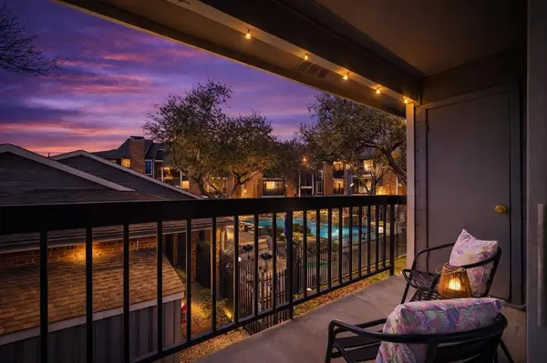 Dallas, TX 75252,18333 Roehampton Drive #128