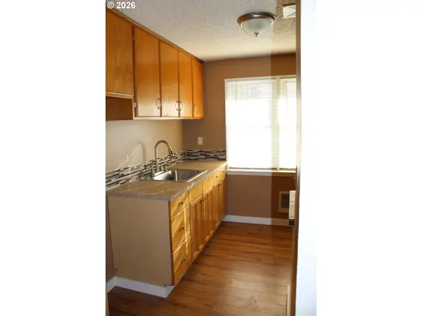 Vancouver, WA 98661,2906 E 12TH ST