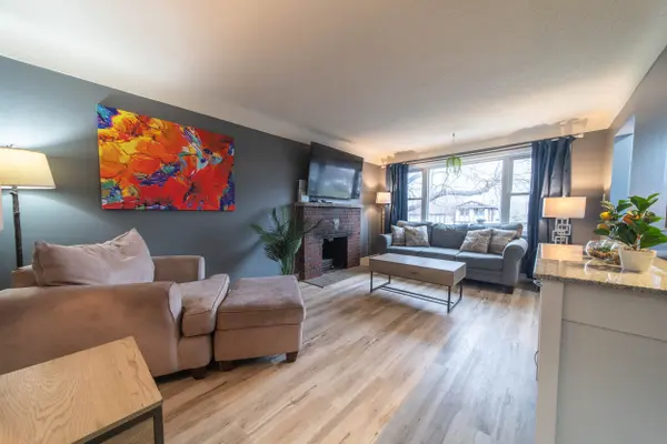 Fort Erie, ON L2A 5E1,955 Ferndale AVE