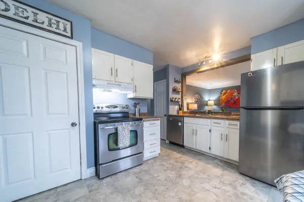 Fort Erie, ON L2A 5E1,955 Ferndale AVE