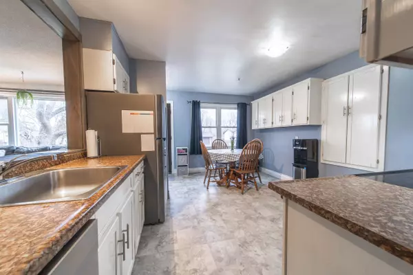 Fort Erie, ON L2A 5E1,955 Ferndale AVE