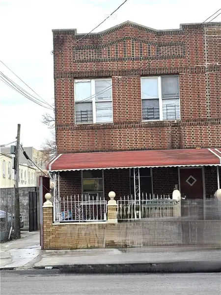 106 Newport ST, Brooklyn, NY 11212