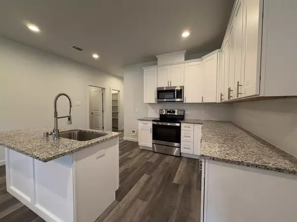 Sherman, TX 75090,405 N Andrews