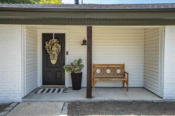 Hurst, TX 76054,2717 Prestondale Drive