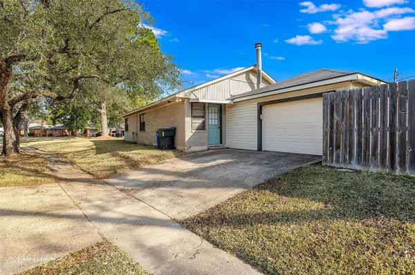 Shreveport, LA 71105,279 Bruce Avenue