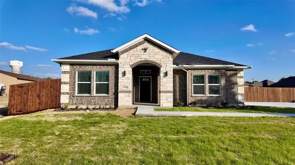 Red Oak, TX 75154,2202 Lake shore Lane
