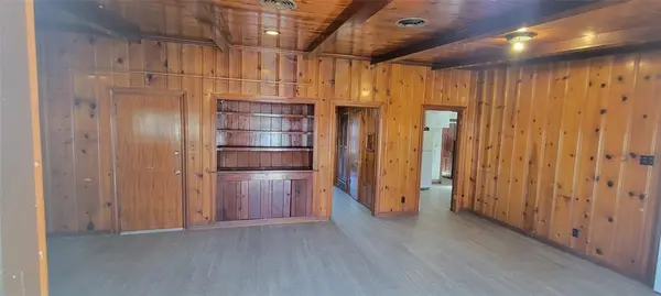 Fort Worth, TX 76112,2517 Forest Avenue