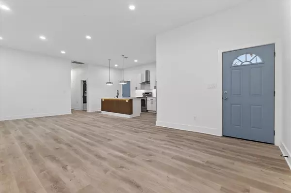 Dallas, TX 75203,1334 Grant Street