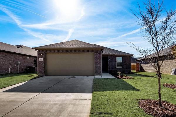 1427 Warringwood Drive, Greenville, TX 75402