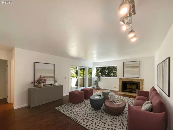 Lake Oswego, OR 97035,3101 MCNARY PKWY #12