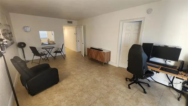 Deerfield Beach, FL 33064,4311 Crystal Lake Dr #219