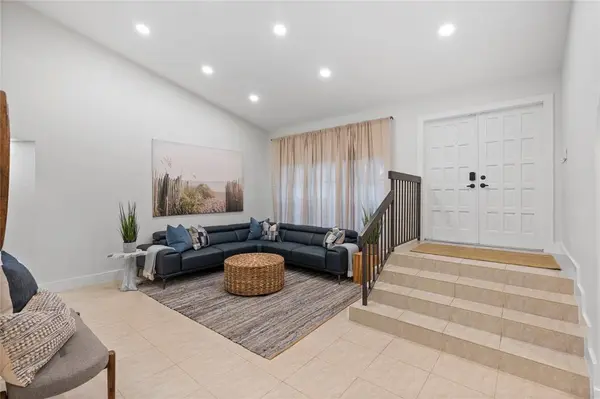 Coral Springs, FL 33071,10877 NW 6th St