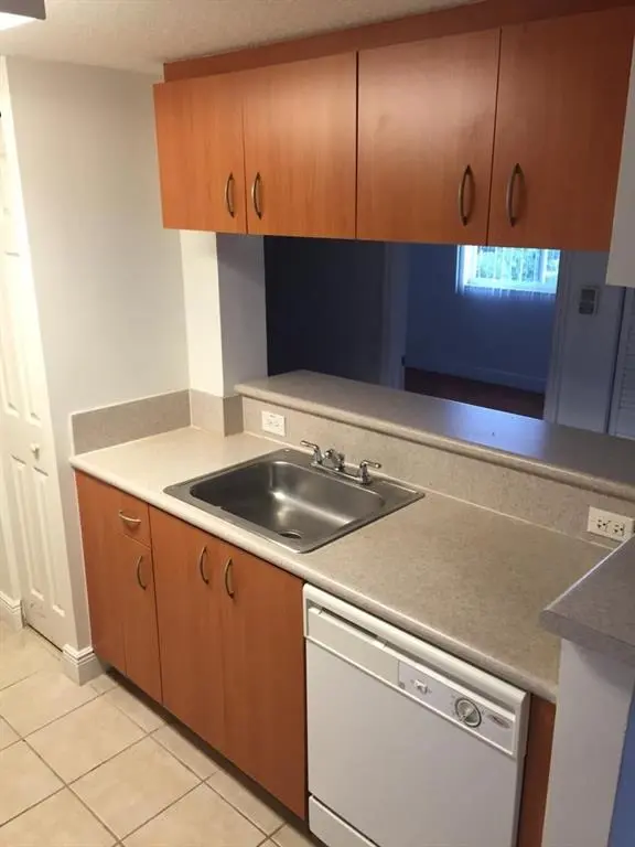 Miami, FL 33136,816 NW 11th St #710