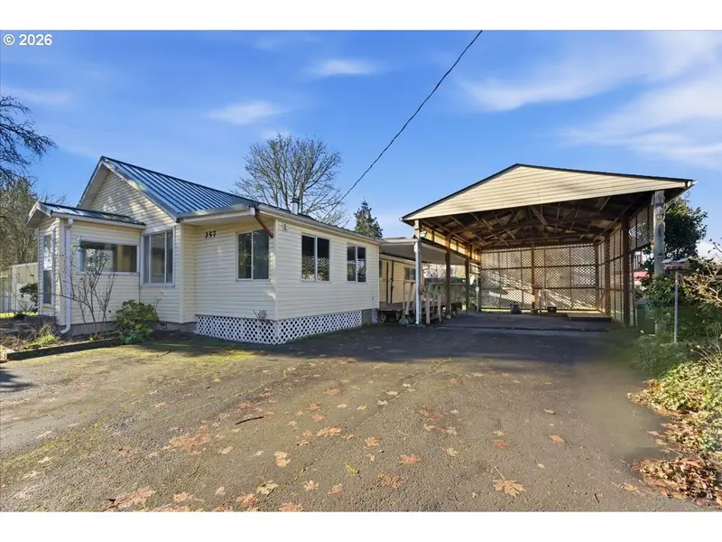 357 S 9TH ST, Kalama, WA 98625