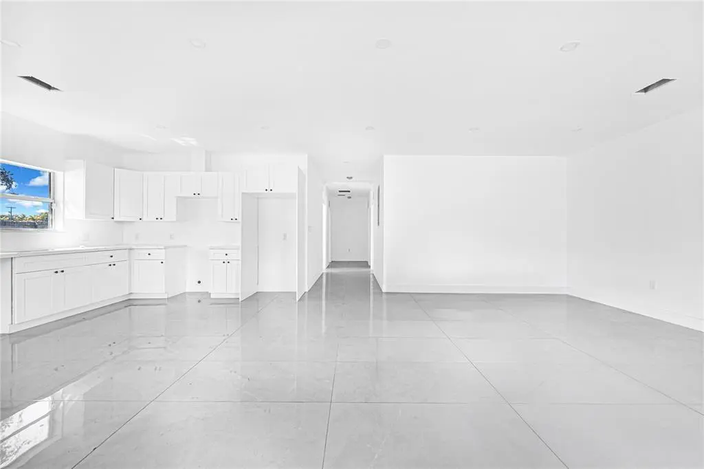 Miami, FL 33150,7990 NW 8th Ave